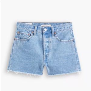 Levi’s Ribcage Shorts